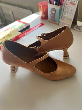 Štandartky, rummos,34