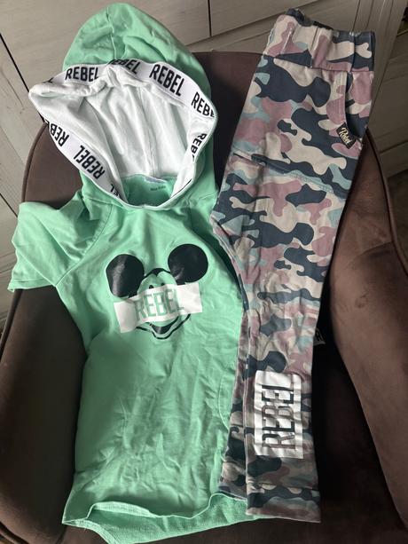 Rebel set suprava, rebel kids