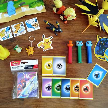 Balík hračiek pokémon,