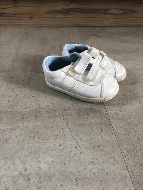 Capačky next, next,<17