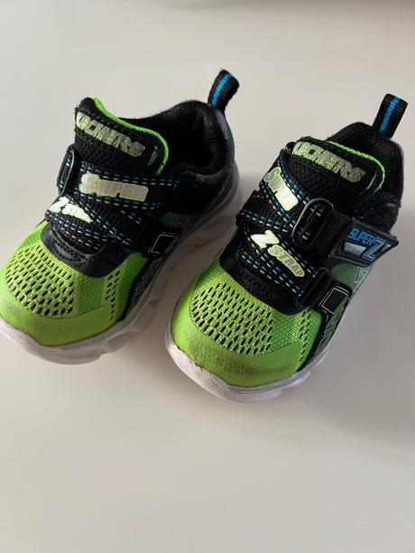 Skechers blikajuce tenisky, skechers,22