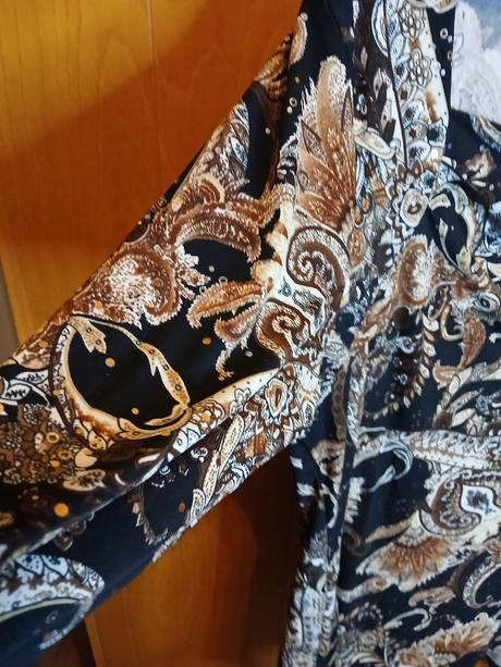 Blúzka zn. roman, 48