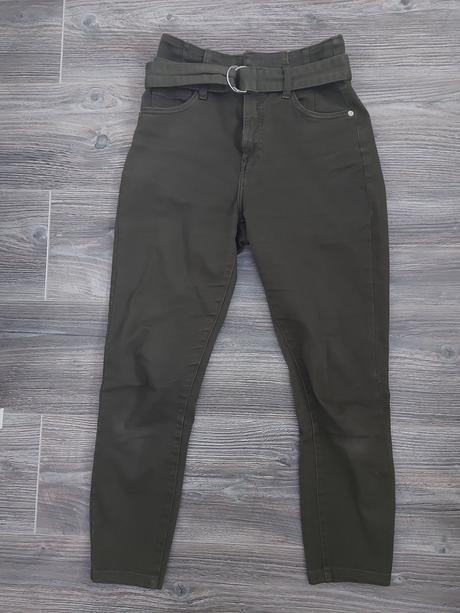 Zelené rifle s vysokým pásom, bershka,36