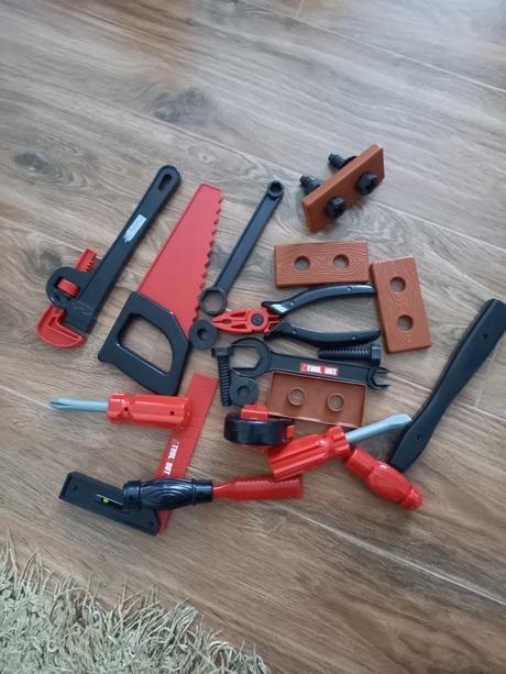 Pracovné náradie na hranie, 