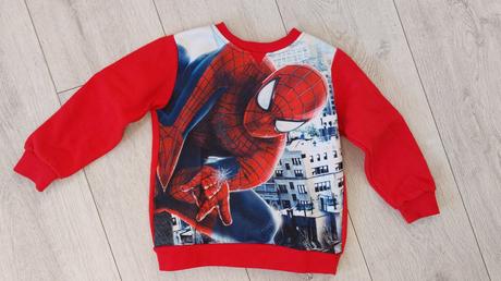 Mikinka so spidermanom, 98