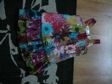 Dievcenske saty-top, c&a,152