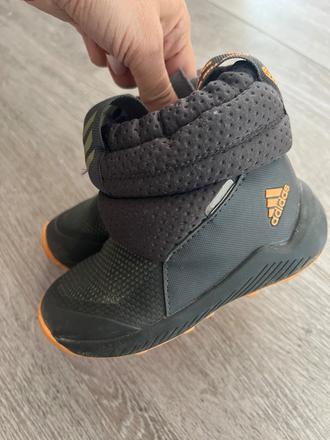 Adidas cizmy, adidas,25