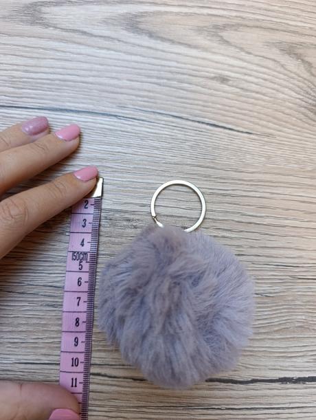 Prívesok pom - 8 farieb, 