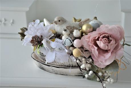 Jemný vianočný aranž s vtáčikom,