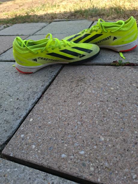 Turfy, adidas,38