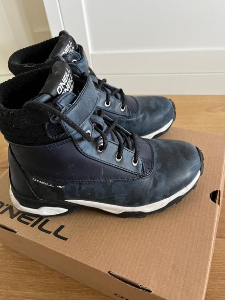 Znackove prechodne topánky oneill, 33