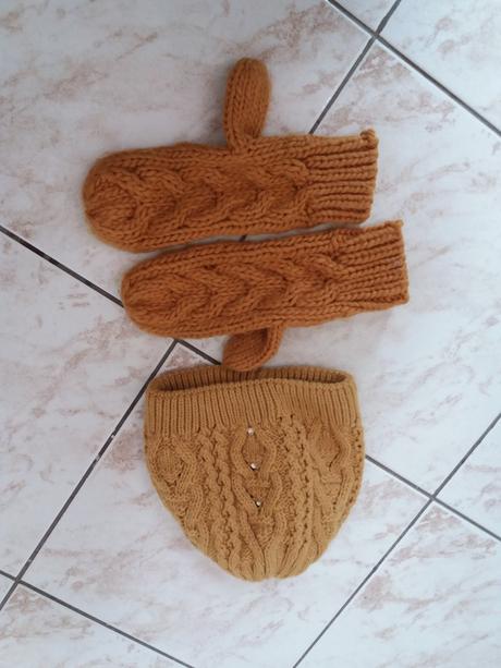 Čiapka rukavice nakrcnik, reserved,m