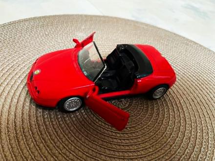 Zberateľský model alfa romeo spider,