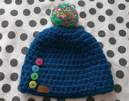 Dámska handmade nenosená čiapka, 50