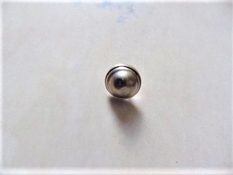 Strieborné gombíky /10 ks,