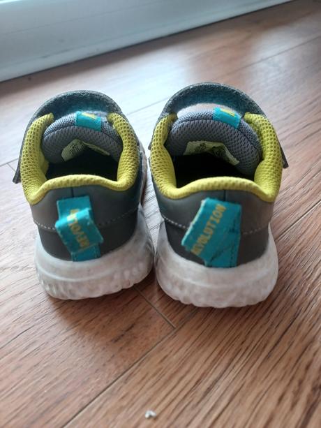 Nike tenisky, nike,22