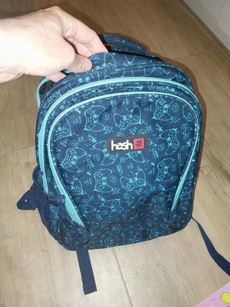 Školská taška,