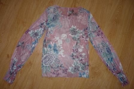 Kvetovy priesvitny top, stradivarius,s