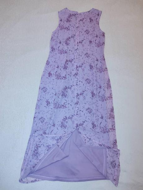 Romantické šaty, 40