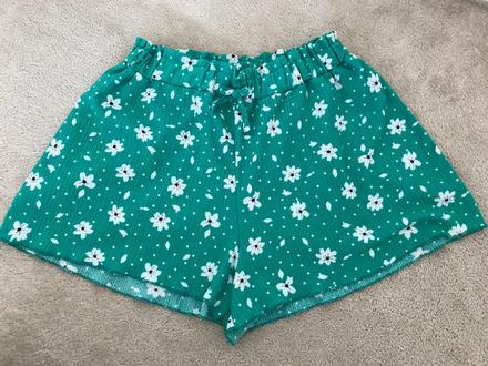 Pohodlne sortky, zara,152