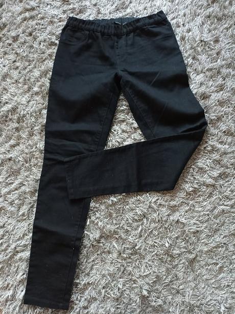 Čierne džegínsy, esmara,m