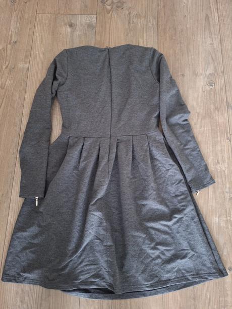 Sivé šaty, m