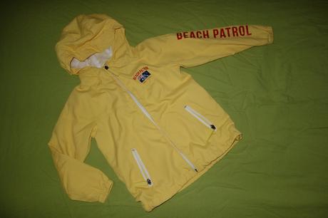 Sustakova bundicka beach patrol, 104