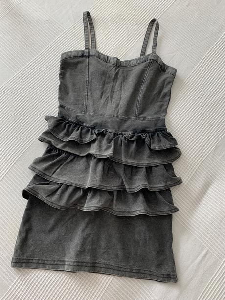 Volánikové šaty, h&m,s