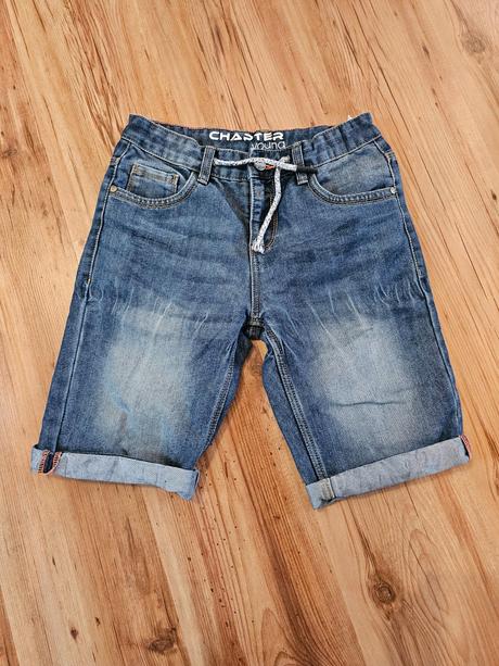 Bermudy, chapter young,158