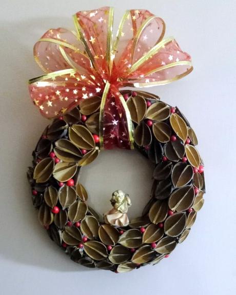 Prírodný venček s anjelíkom - 24x34 cm, 