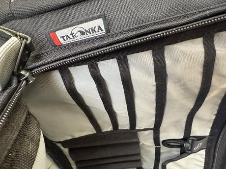 Tatonka office taška cez rameno / do ruky,