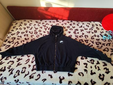 Čierna crop mikina nike air, veľ. l so širokými ru, nike,l