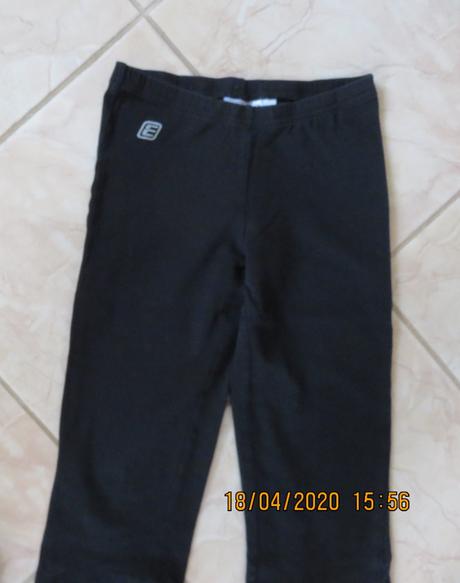 Športové legíny / tepláky, 128