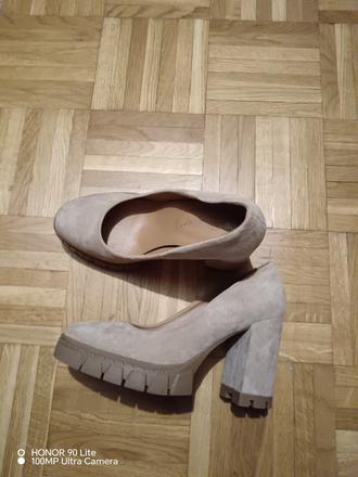Perfektne topánky, 38