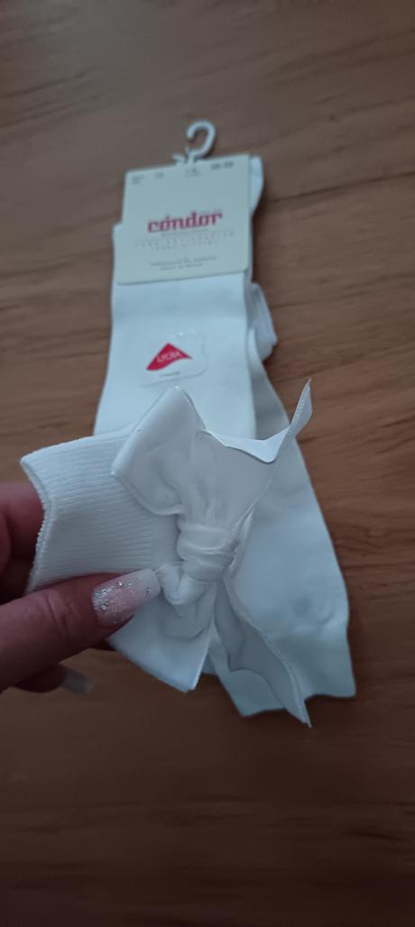 Kvalitné biele podkolienky s mašľou,