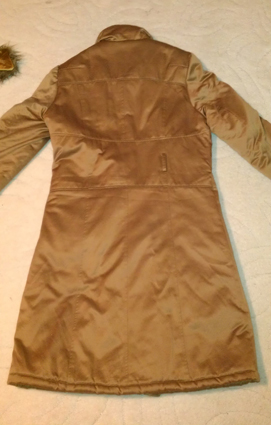 Predľžená vetrovka, m