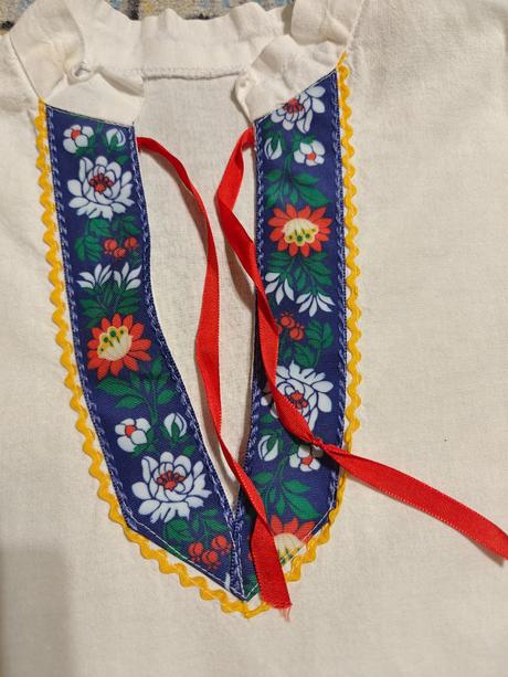 Folklórna košieľka, 116
