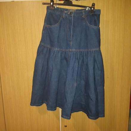 Dievčenská suknicka, 176