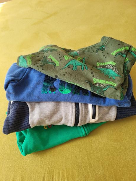 Mikiny 4x 98/104, 86–98