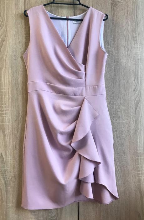 Slávnostné šaty, 40