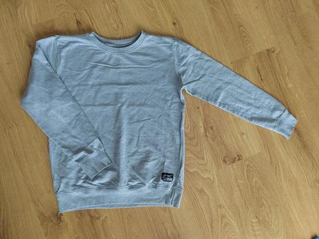 Pulovrík, chapter young,146