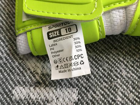 Fudbalove brankarske rukavice velkost 10, 