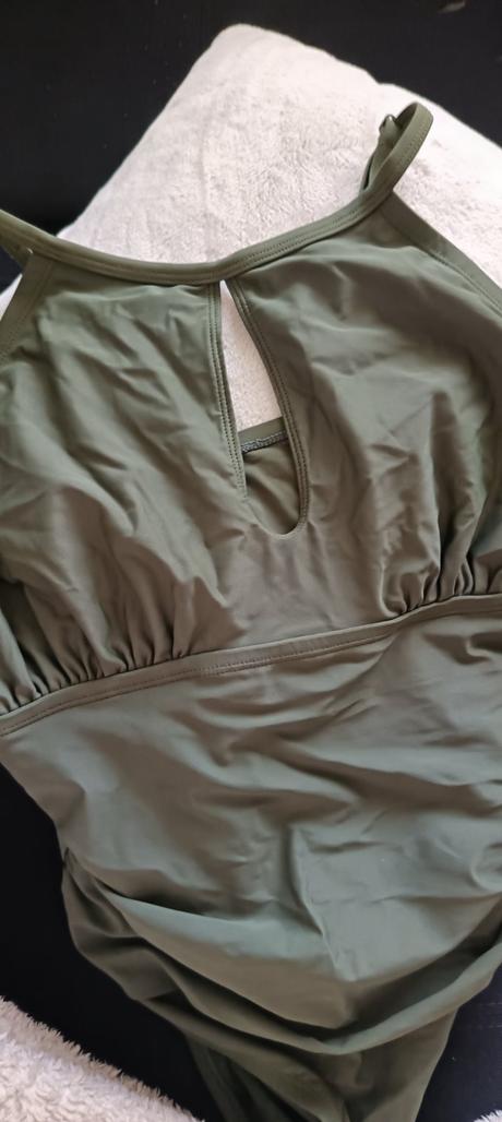 Sťahujúce plavky, xxl