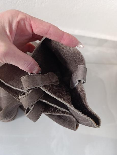 Dievčenské kožené čižmy top stav pépé, 34