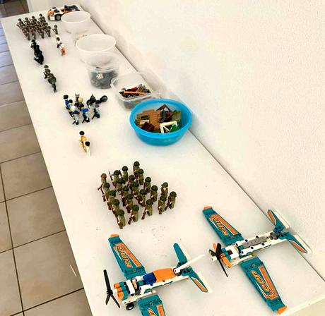 Lego panáčikovia + zbrane, 