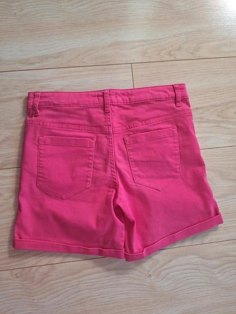 Šortky, benetton,128