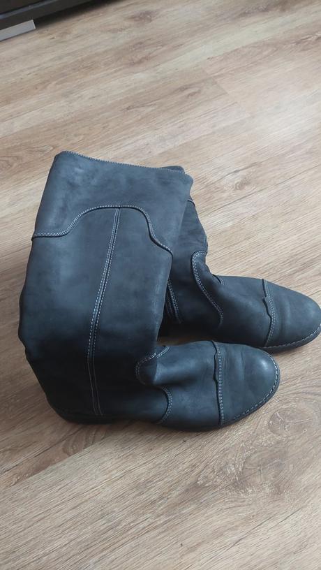 Cierne celokozene cizmy., 36