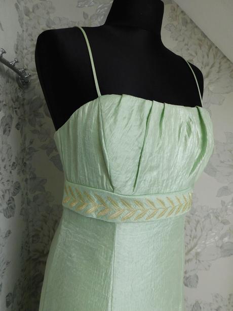 Velmi pekne spoločenske šaty, c&a,36