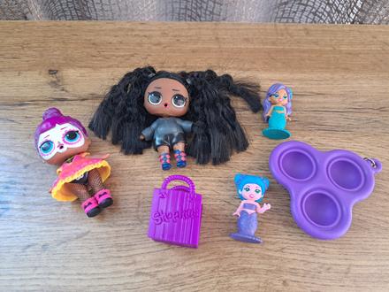 2x lol bábiky + 2x mini toys,