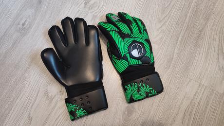 Rukavice na futbal, 146